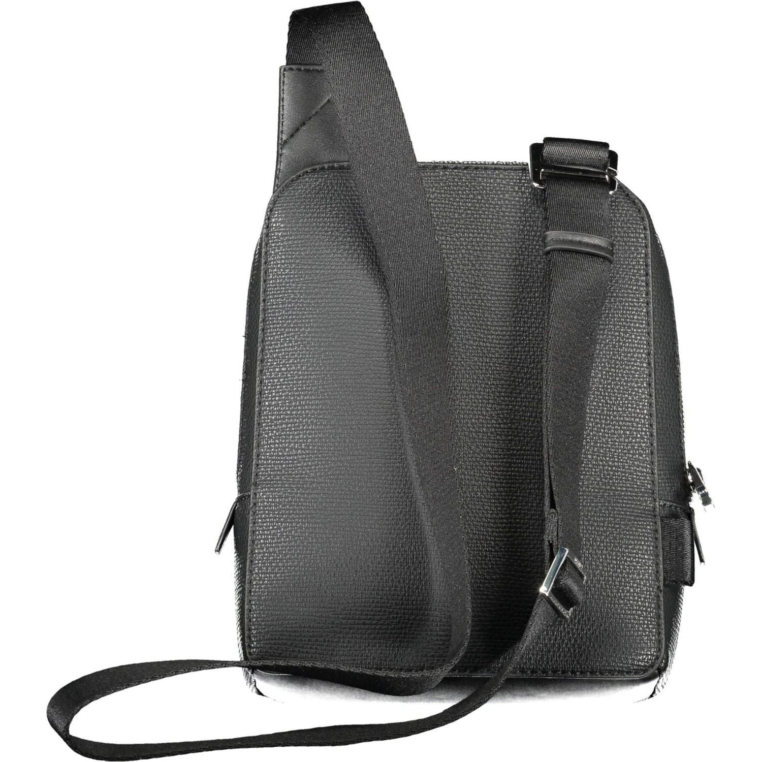 Front view with bag zipped and handles upright.