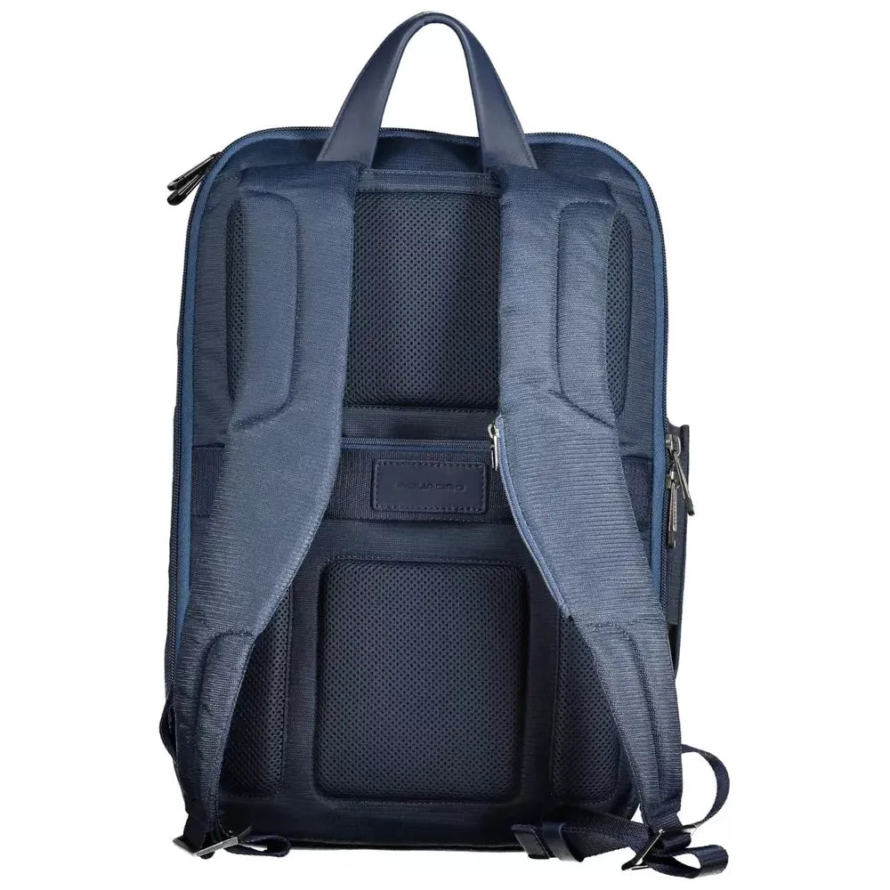 Front view with bag zipped and handles upright.