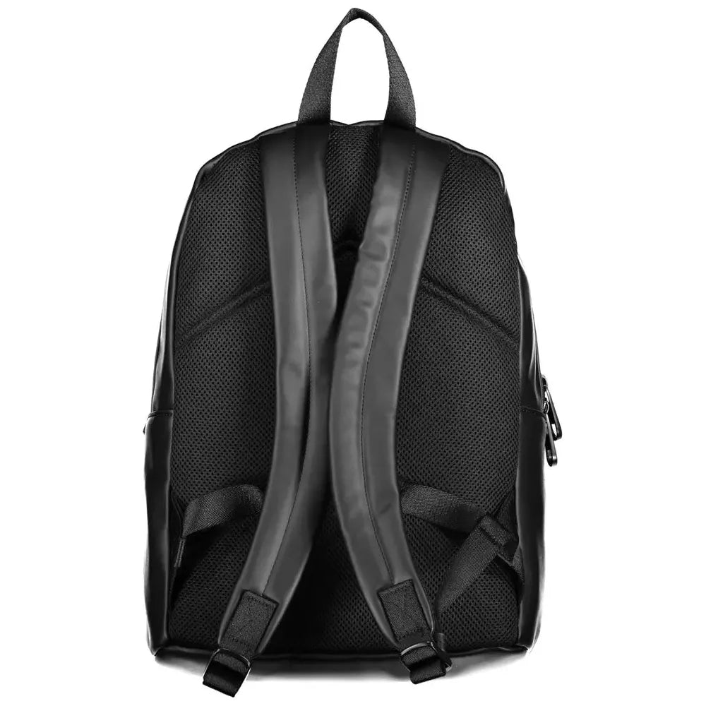 Front view with bag zipped and handles upright.