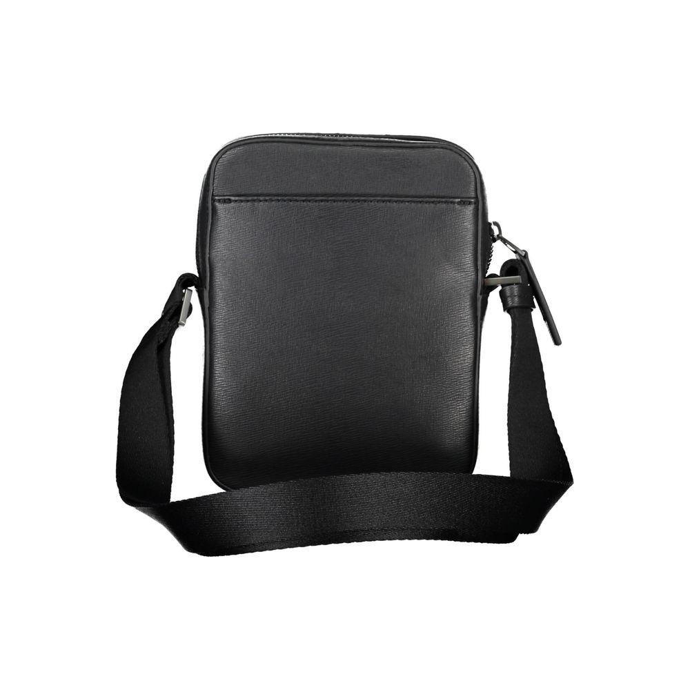 Front view with bag zipped and handles upright.